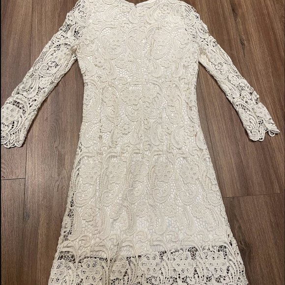 woman's lace dress, size small, high quality - Picture 5 of 5
